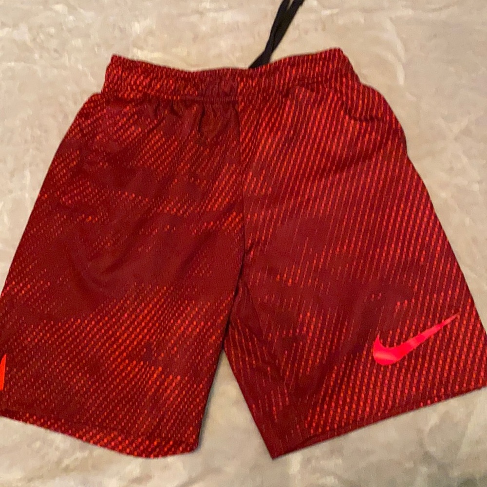 Nike shirts (boys)